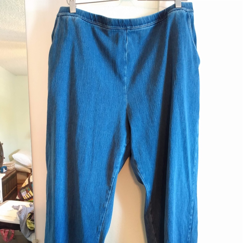 LL Bean Elastic-Waist Straight-Leg Jeans